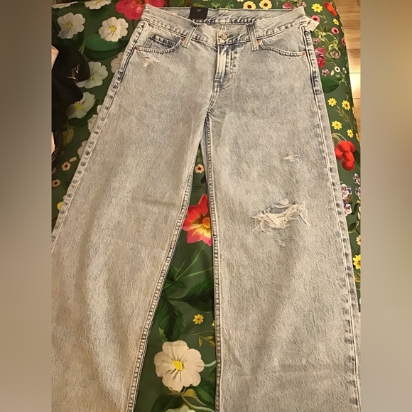 GAP| Straight Leg Jeans - Picture 4 of 4